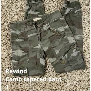 Assorted juniors pants